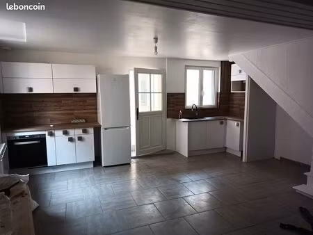 a louer maison de ville f3 - 850e c.c