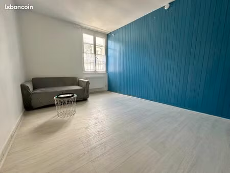 appartement t2 centre ville lucon