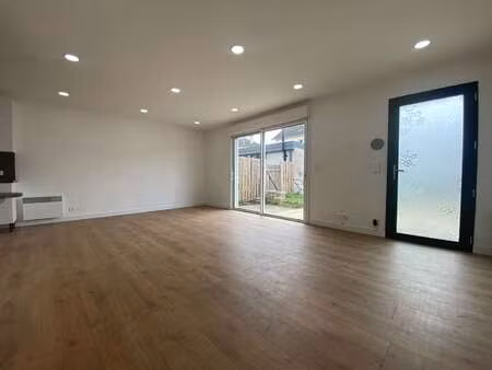 location maison aux sorinières (44840) : à louer / 90m² les sorinières