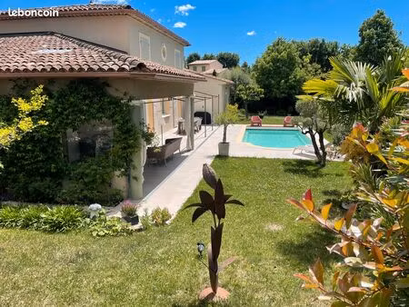 bastide d'architecte contemporaine