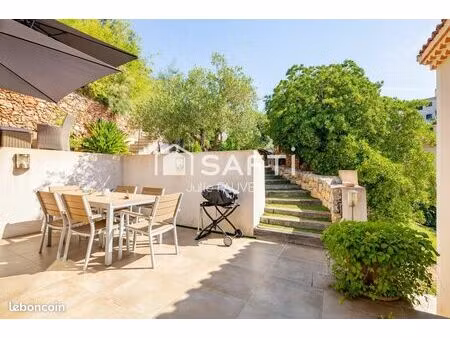 propriété 5 pièces 106 m²