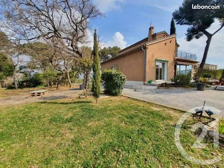 maison 5 pièces 166 m²