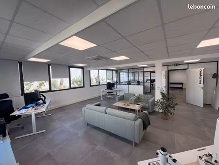 local  bureau commercial tout équipé 135m2 à zone du capitou 1mn de l'autoroute a8