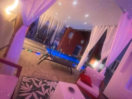 villa 8 pièces · 250 m²8 pièces  250 m² · quartier préférés