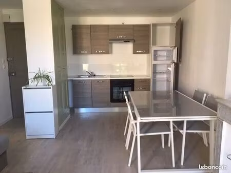 particulier loue joli t2 de 38 m2
