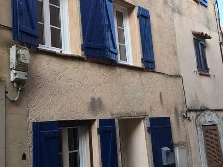 charmante maison de village provençal  entièrement rénovée avec matériaux de qualité
