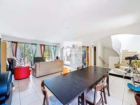 maison d’architecte 157 m² avec jardin – métro 14 à pied