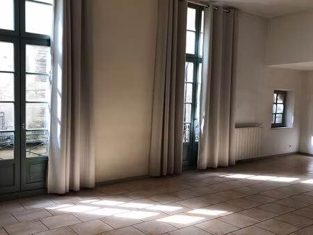 appartement beaucaire 3 pièce(s) 60 m2