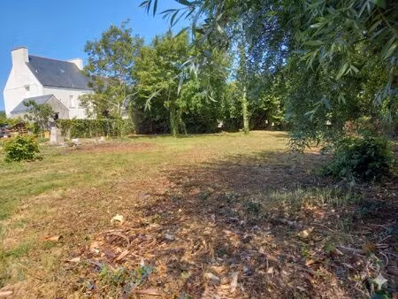 terrain constructible de 901 m² au guilvinec