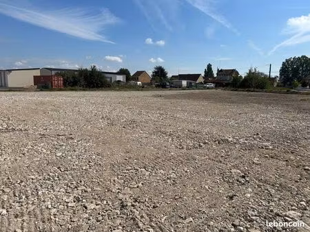 terrain de 2000m2