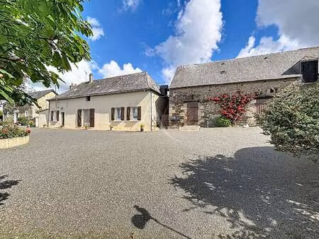 vente maison à bécon-les-granits (49370) : à vendre / 148m² bécon-les-granits