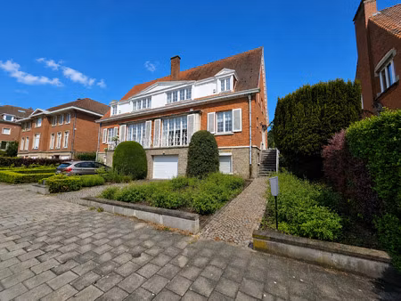 villa à louer à avenue joseph vandersmissen 40 woluwe-saint-pierre (vbe23342)