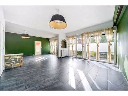 bel appartement 3 ch. avec garage et terrasse à grivegnée