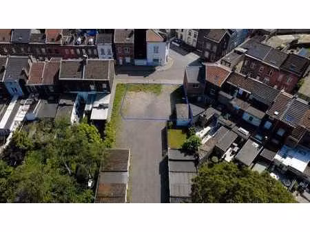 terrain à bâtir – 3 maisons – 285 m²