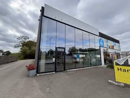 commerce (460 m²) à louer sur site visible à geel