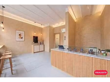 local commercial (39 m²) à louer près du centre historique d