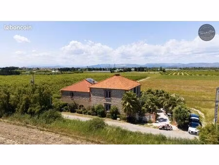 mas 7 pièces 150 m²