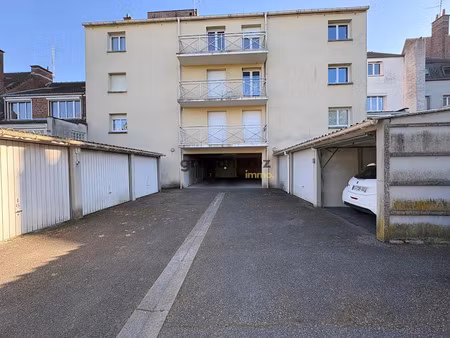 location parking 12 m² à marcq-en-baroeul (59700)  50 €