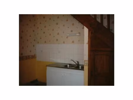 location maison 4 pièces 59 m² à craon (53400)  420 €