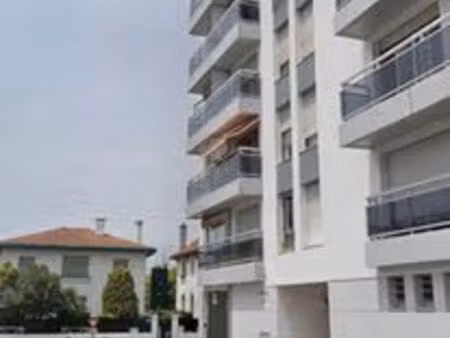 parking proche des arènes bayonne