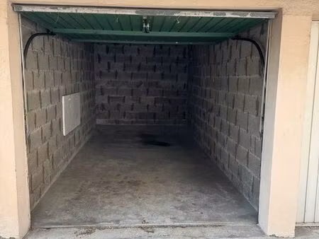 garage à louer