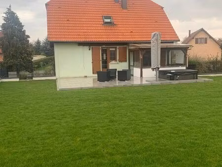 maison 100 m² – terrasse  jardin  jacuzzi  garage