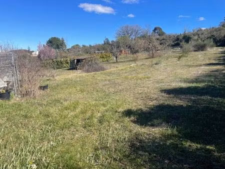 grand terrain à bâtir avec vue dégagée