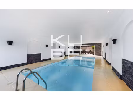 en vente local commercial 355 m² – 785 000 € |vernéville