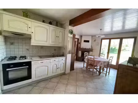 maison guillaucourt m² t-5 à vendre  159 500 €