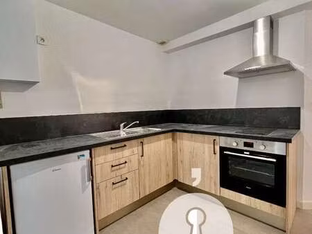 location appartement 3 pièces meublé à laval (53000) : à louer 3 pièces meublé / 62m² lava