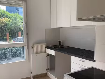 location appartement 3 pièces 66 m² à massy (91300)  1 274 €