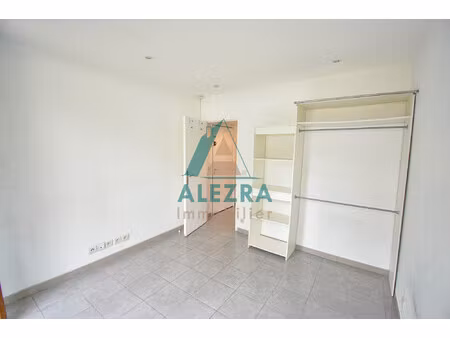 studio - la celle-saint-cloud
