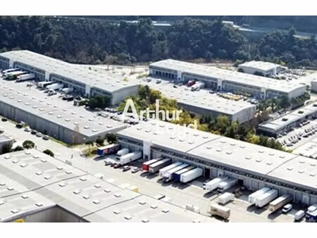 location entrepôt saint jeannet 06640 436m² à 2874m²