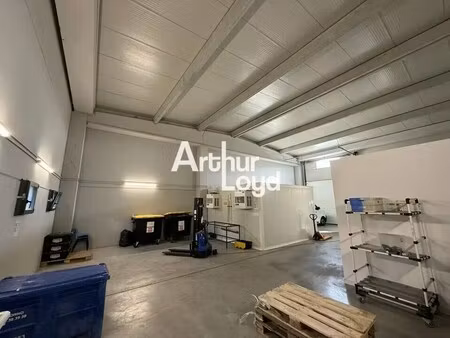 location local d’activités frejus 83600 180m²