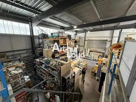 location local d’activités frejus 83600 507m²