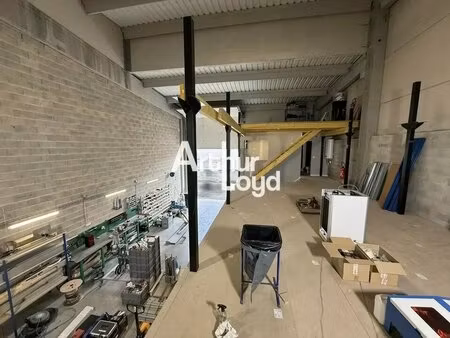location local d’activités montauroux 83440 160m²