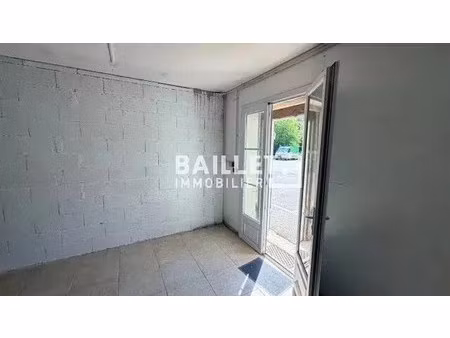 location local d’activités sainte maxime 83120 42m²