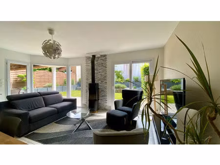 maison familiale 7 pièces à vendre à chevaigné - 357 000 €