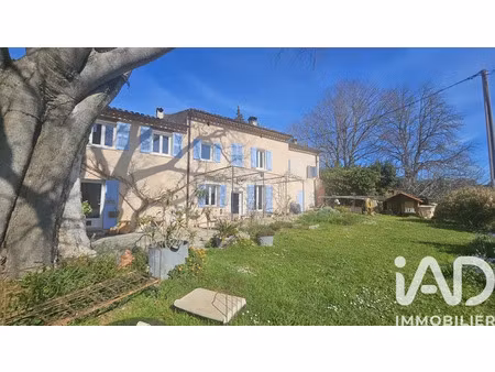 maison à villecroze (83690)