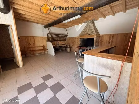 maison 2 pièces 97 m²
