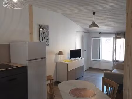 lumineux f2 meublé  tt confort