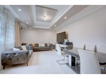 maison de 6 pièces de 130 m² à feyzin