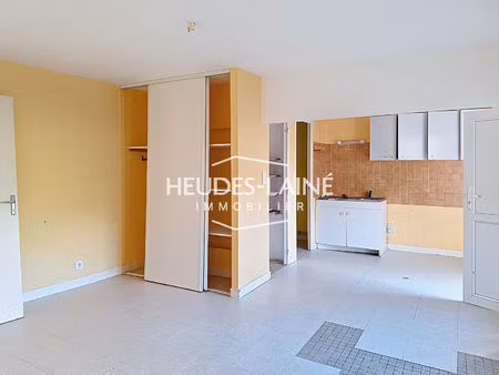 grand studio 32.31 m2 centre-ville 50300 avranches