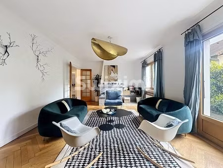 maison familiale de 152 91m² avec grand terrain de plus de 900m² au cœur de gex !