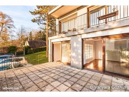 joli quatre pièces de 92 81m²- avec une belle terrasse ensoleillée