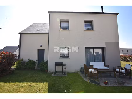 maison moderne 4 pièces de 105 m2 + 474m2 de terrain