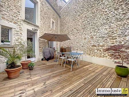 maison de ville avec jardin/terrasse