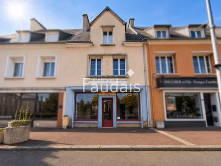 périers immeuble de centre-ville avec fort potentiel de ré