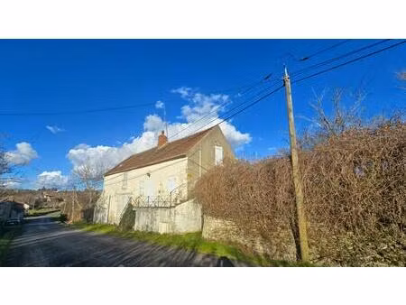 maison à rénover avec grand terrain – souvigny (03210)