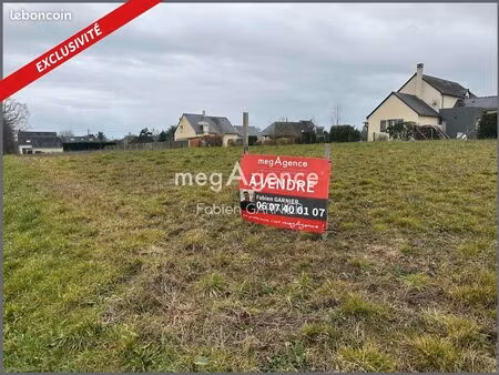 terrain 720 m² faye-d'anjou